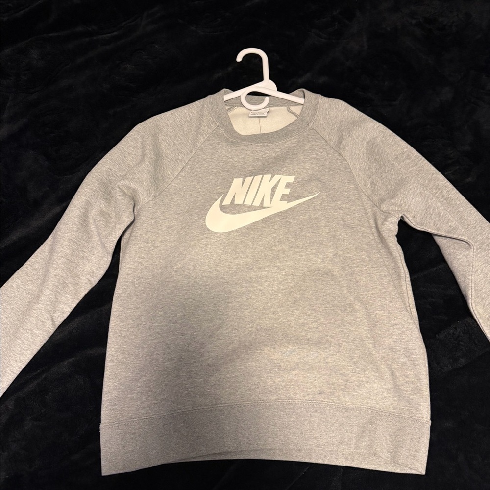 Nike  Light Gray Sweatshirt